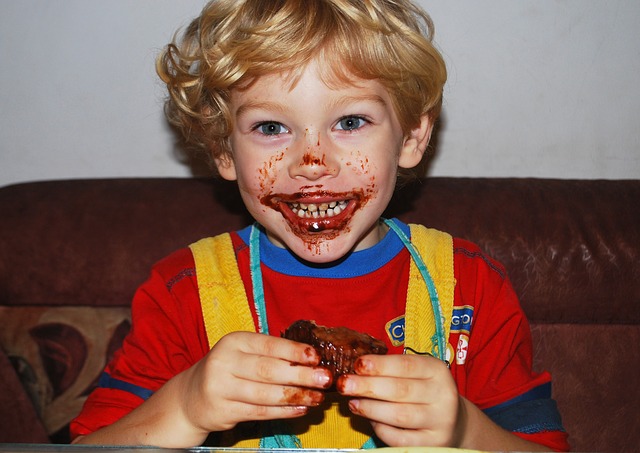 dítě od čokolády